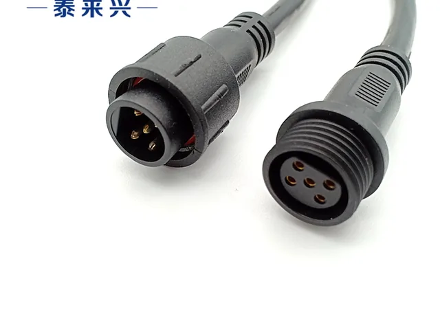 防水连接头